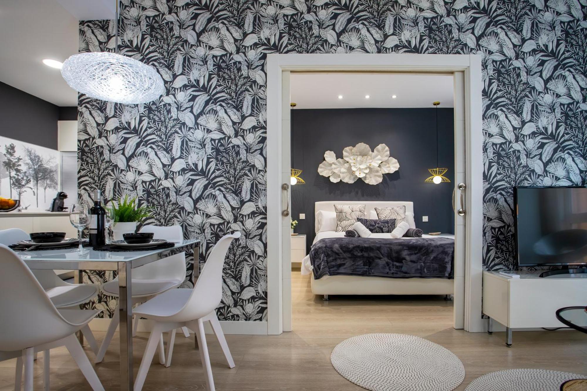Spacio Menina By Unique Rooms Бургос Экстерьер фото